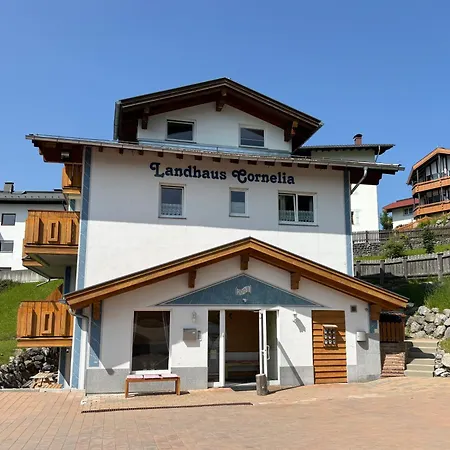 Cornelia Aparthotel *