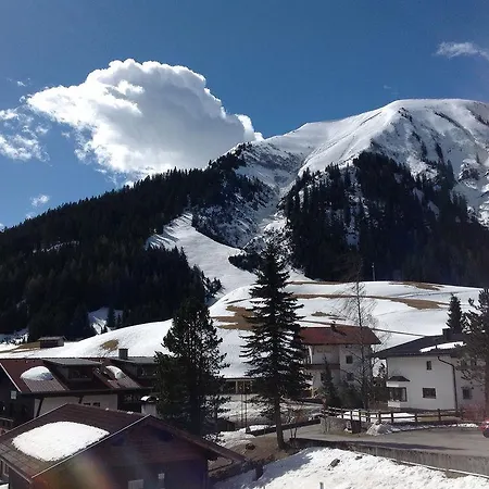 Cornelia Aparthotel 3*