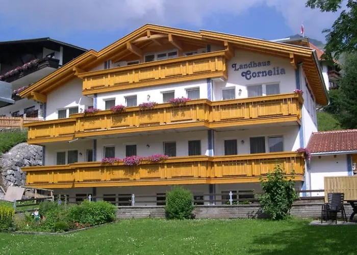 Cornelia 3*